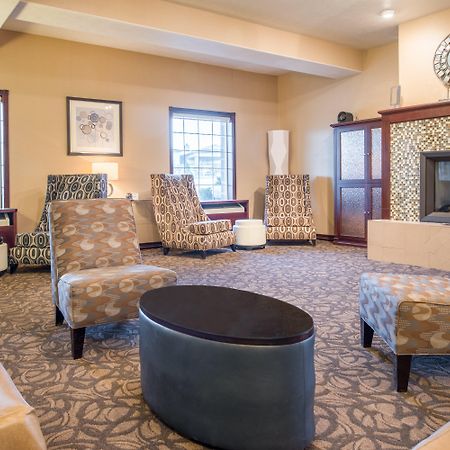 Holiday Inn Express Wenatchee By Ihg Bagian luar foto