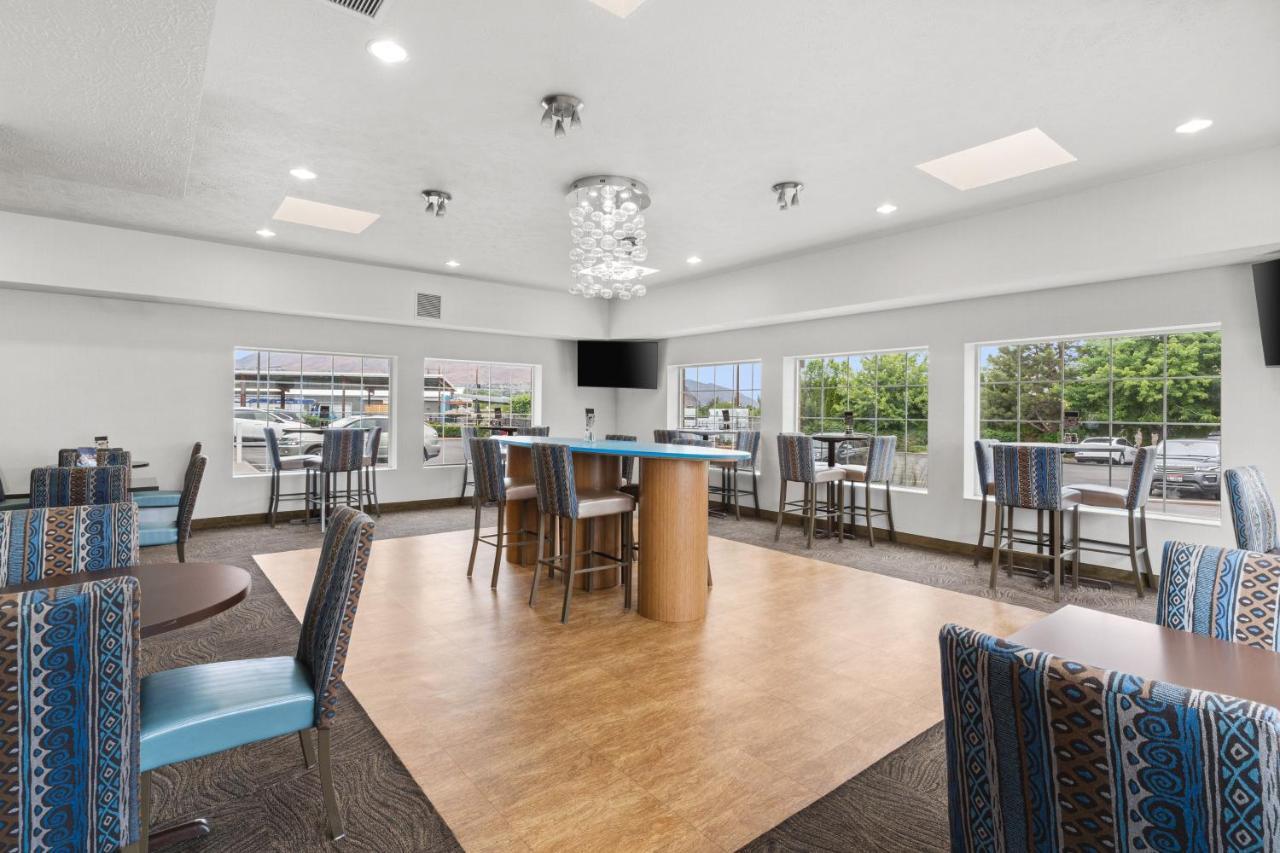 Holiday Inn Express Wenatchee By Ihg Bagian luar foto