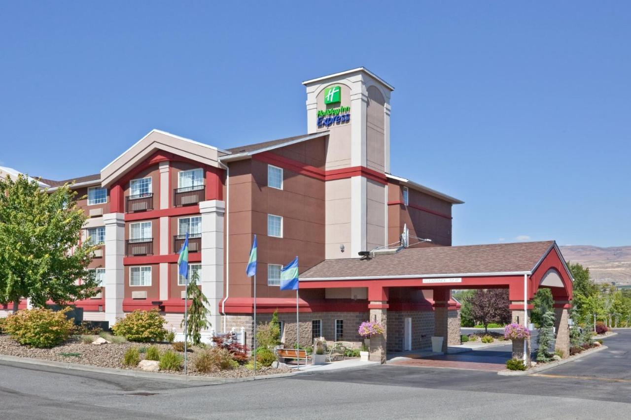 Holiday Inn Express Wenatchee By Ihg Bagian luar foto