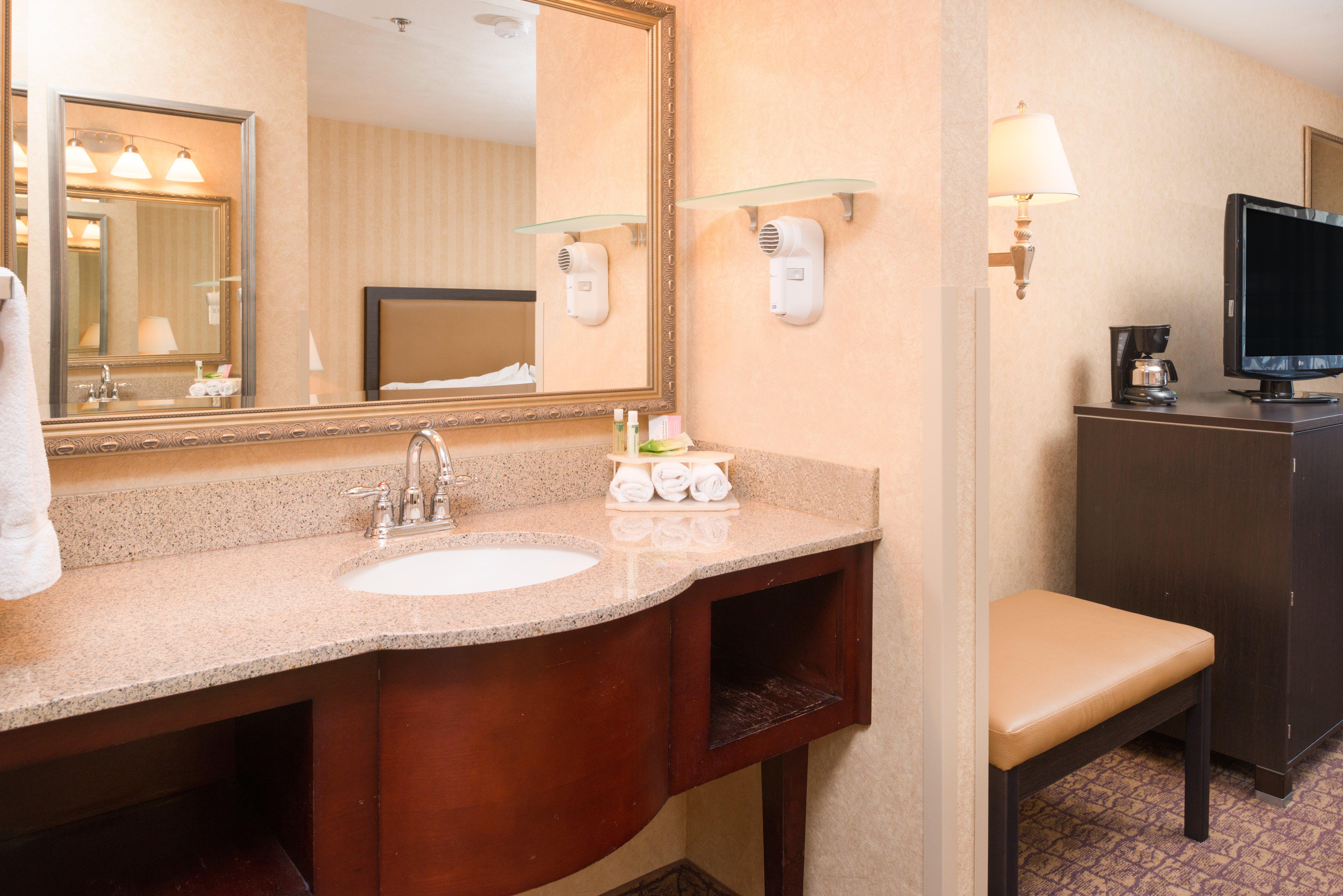 Holiday Inn Express Wenatchee By Ihg Bagian luar foto