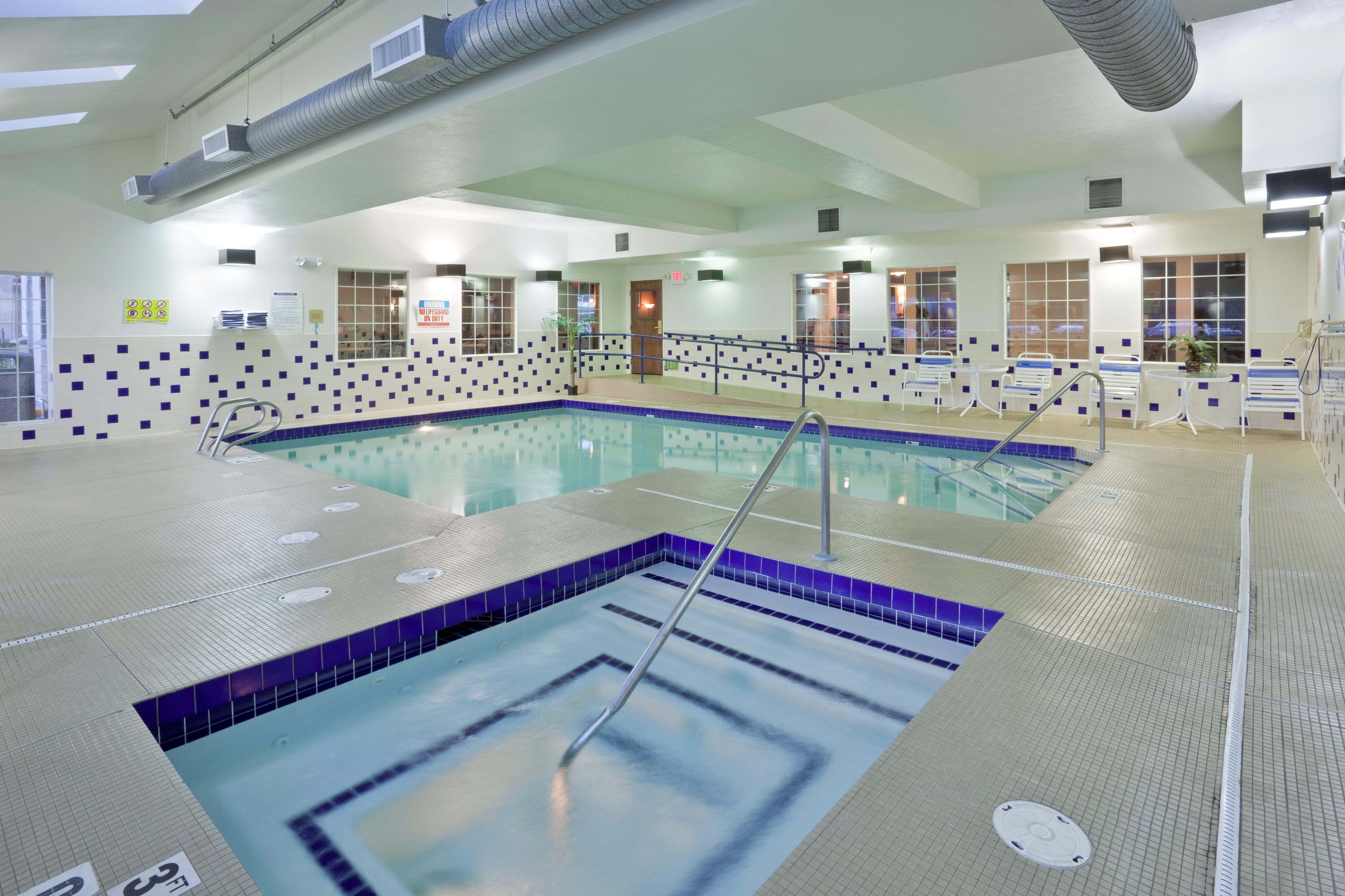 Holiday Inn Express Wenatchee By Ihg Bagian luar foto