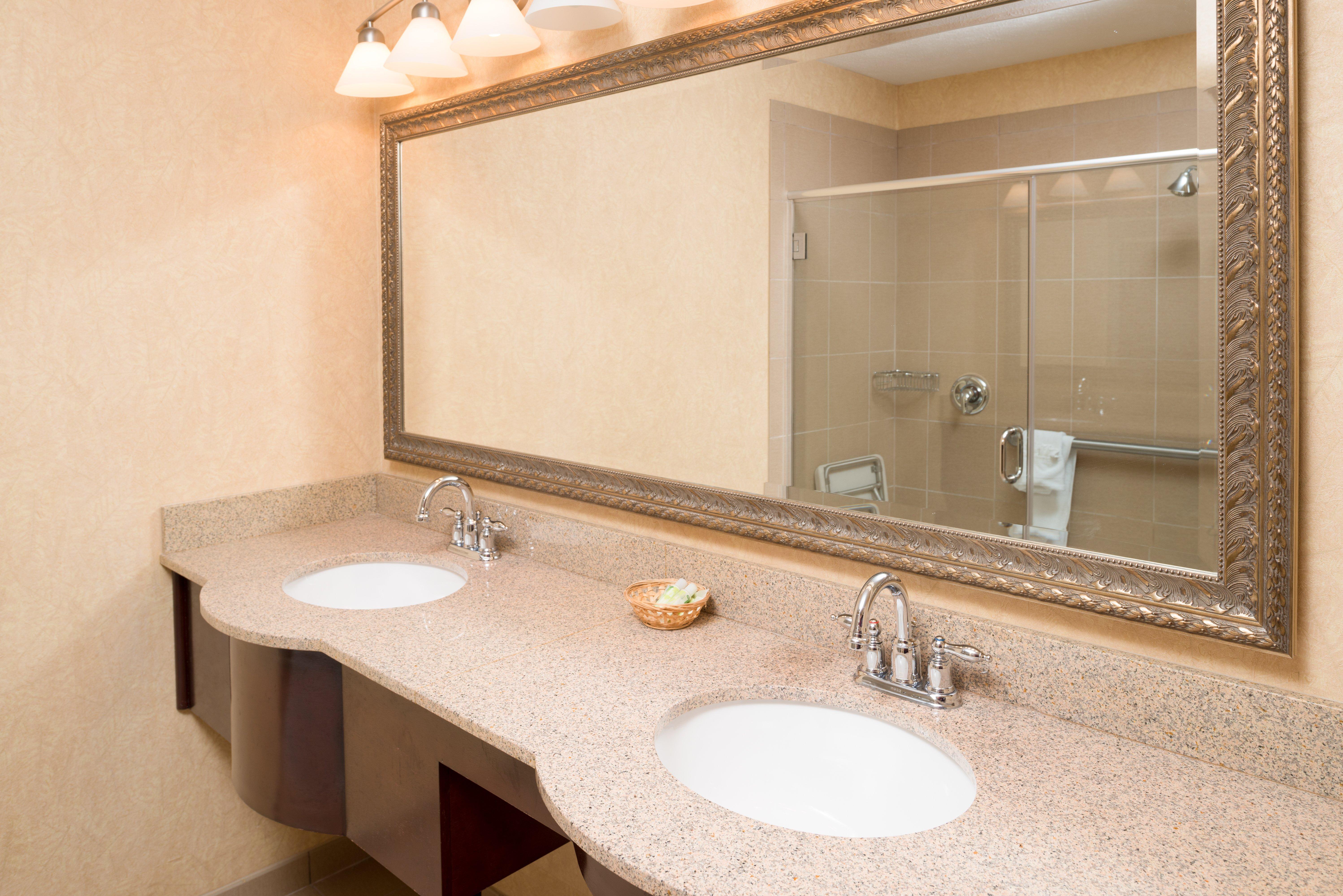 Holiday Inn Express Wenatchee By Ihg Bagian luar foto
